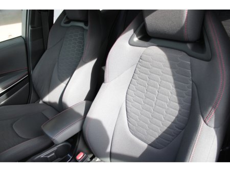 2018 Toyota Corolla - thumbnail 21