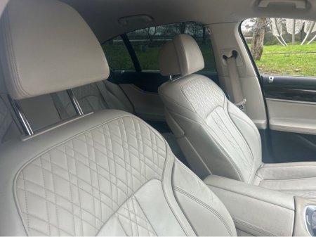 2016 BMW 7 Series 730D 4DR AUTO €17,900 thumbnail