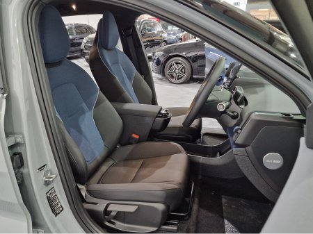 2024 Volvo EX30 - thumbnail 8