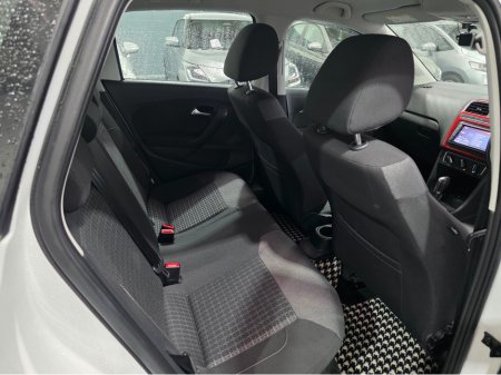 2016 Volkswagen Polo Comfortline €12,250 thumbnail