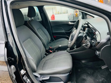 2017 Ford Fiesta 1.1L 70 PS Zetec €9,950 thumbnail