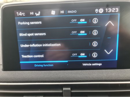 2020 Peugeot 3008 - thumbnail 9