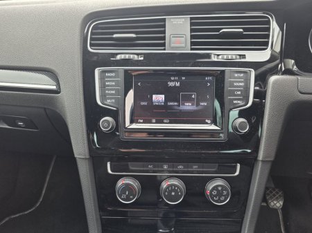 2014 Volkswagen Golf - thumbnail 11