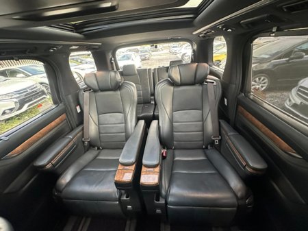 2015 Toyota Alphard - thumbnail 13