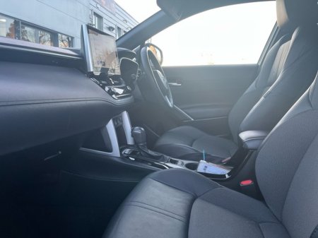 2023 Toyota Corolla Cross COROLLA CROSS SOL 1.8 €35,444 thumbnail