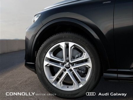 2026 Audi Q5 S-LINE E-HYBRID QUATTRO A/T €75,950 thumbnail