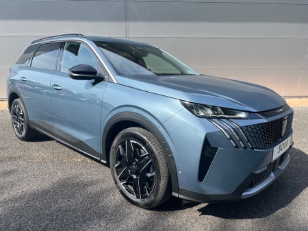 2025 Peugeot 5008 