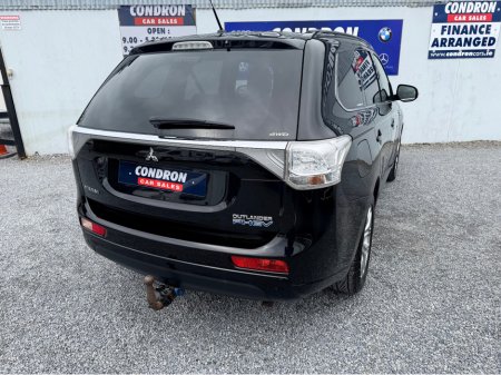 2015 Mitsubishi Outlander - thumbnail 16