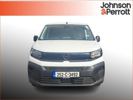 2025 Opel Combo Komfort 2300 L2H1 1.5 (100PS) €21,500 thumbnail