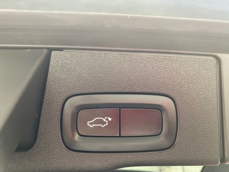 2023 Volvo XC60 - thumbnail 13