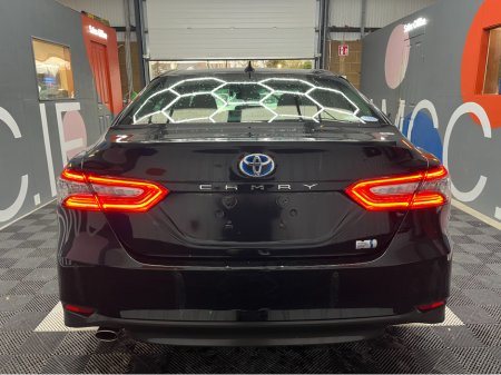 2020 Toyota Camry - thumbnail 3
