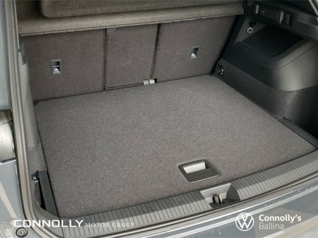 2026 Volkswagen Tiguan R Line 75 1.5 PHEV 204BHP *In Stock* €59,960 thumbnail