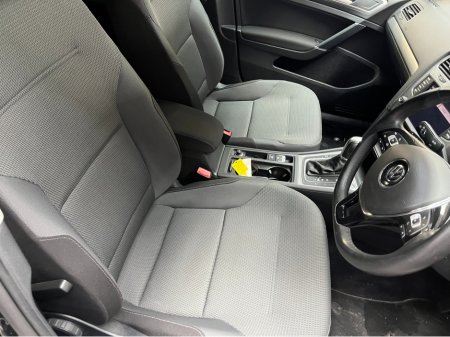 2016 Volkswagen Golf - thumbnail 12