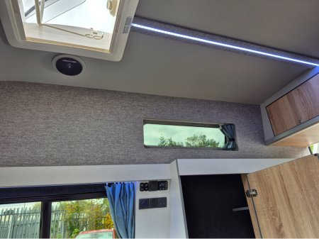 2017 Volkswagen Transporter T6 PVL 3000KG TDI 150HP D7F 5DR €54,950 thumbnail