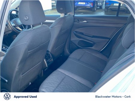 2025 Volkswagen Golf - thumbnail 23