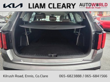 2023 Kia Sorento - thumbnail 9