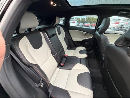 2018 Volvo V40 ** DEPOSIT TAKEN ** CROSS COUNTRY 4WD - 2.0L DIESEL - AUTO - 12M WARRANTY - CAR: 1733 €19,950 thumbnail