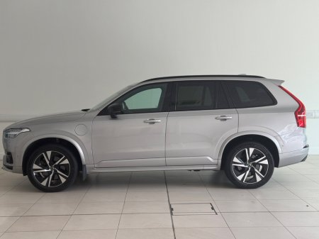 2022 Volvo XC90 T8 PHEV 455hp Plus (Dark Theme) €66,000