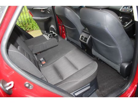 2015 Lexus NX 300 h 300H SE €19,950 thumbnail