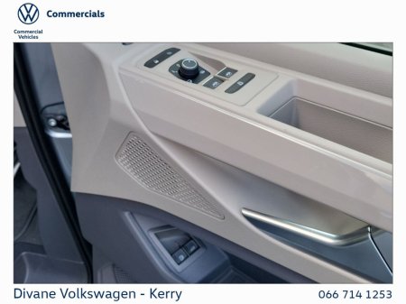 2026 Volkswagen Multivan STYLE PHEV 1.5TSI 245BHP PHEV LOH €79,000 thumbnail