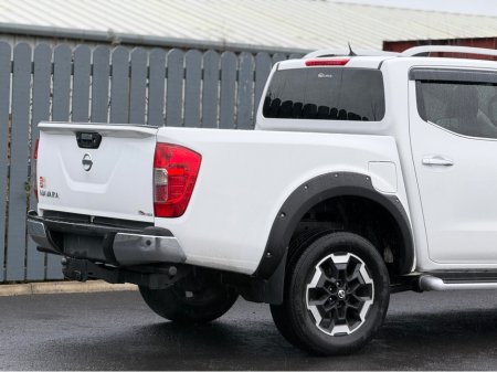 2021 Nissan Navara EXTREMELY LOW MILES - BODYKIT JUST FITTED! €25,500 thumbnail