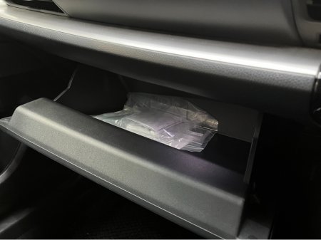 2025 Toyota Prius - thumbnail 15