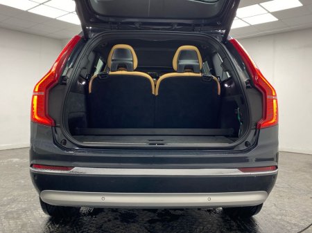 2022 Volvo XC90 - thumbnail 9
