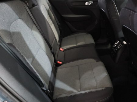 2023 Volvo XC40 - thumbnail 29