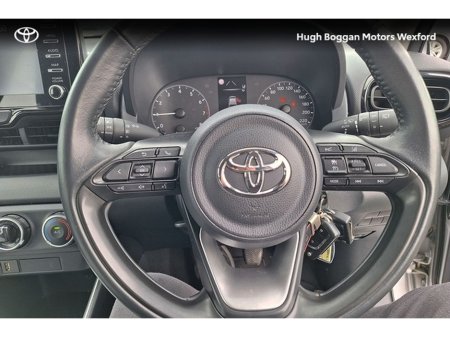 2021 Toyota Yaris - thumbnail 20