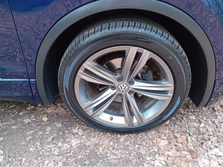 2018 Volkswagen Tiguan - thumbnail 44