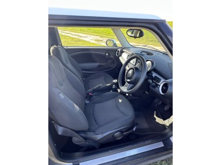 2012 MINI Hatch - thumbnail 8