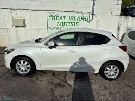 2017 Mazda Demio - thumbnail 3