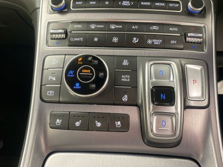 2023 Hyundai Santa Fe - thumbnail 16