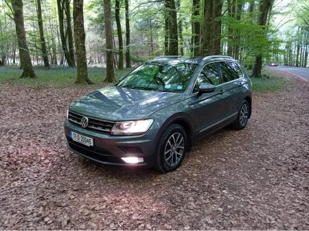 2017 Volkswagen Tiguan COMFORTLINE 2.0 TDI MANUAL 6 SPEED C/ LINE @ REDDY2DRIVE LTD