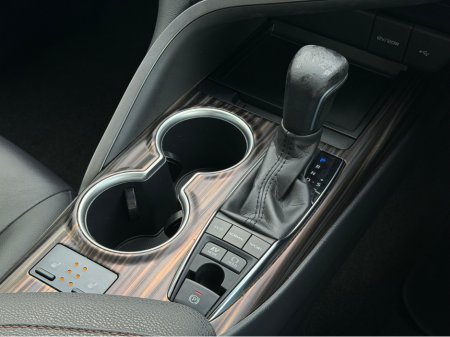 2020 Toyota Camry TOYOTA CAMRY G SPEC- LEATHER PACK 2.5 HYBRID €24,950 thumbnail