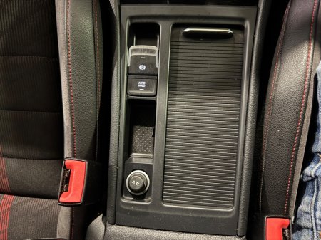 2019 Volkswagen Golf - thumbnail 26