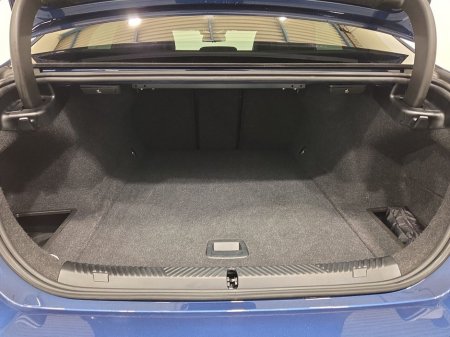 2025 BMW i5 I5 Edrive40 M Sport eDrive 40 M Sport eDrive40 340 Electric 83.9 kWh Auto thumbnail