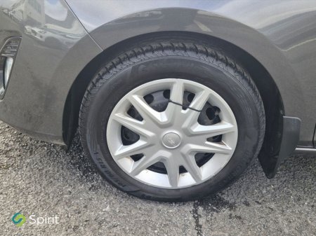 2020 Ford Fiesta - thumbnail 9