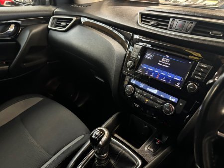 2020 Nissan Qashqai 1.3 PET SV MY20 4DR €19,499 thumbnail