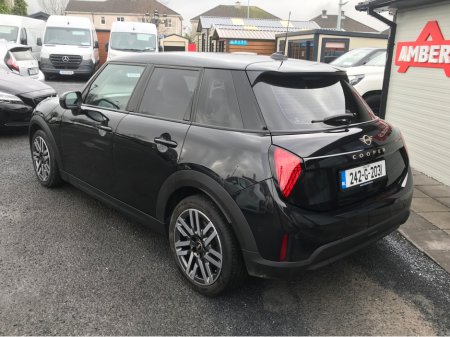 2024 MINI Cooper 42GD CLASSIC C 5DR AUTO €33,750 thumbnail