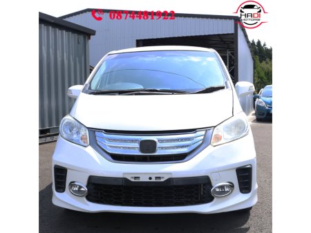2013 Honda Freed  €8,499