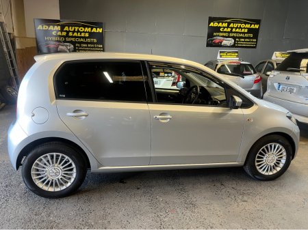2015 Volkswagen up! 2015 automatic €8,995