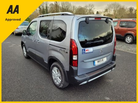 2022 Peugeot Rifter - thumbnail 6