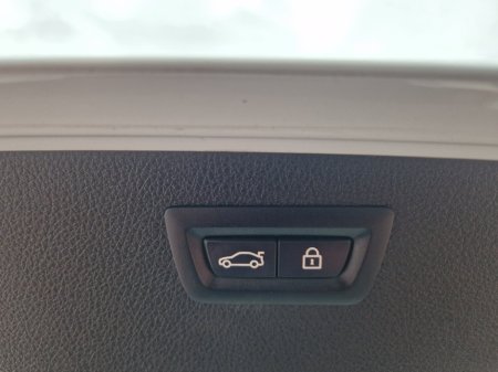 2013 BMW 3 Series - thumbnail 23