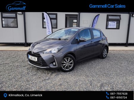 2020 Toyota Yaris - view 4