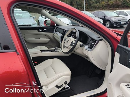 2022 Volvo XC60 - thumbnail 11