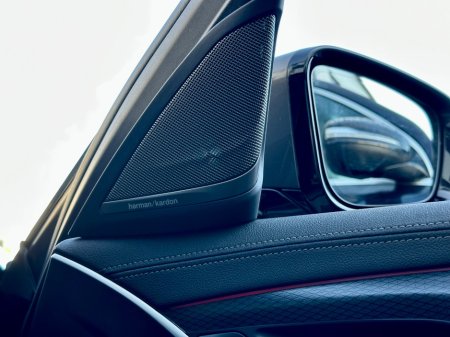 2023 BMW 5 Series - thumbnail 19