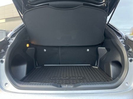 2024 Toyota Yaris Cross CROSS LUNA SPORT 4DR AUTO €30,950 thumbnail