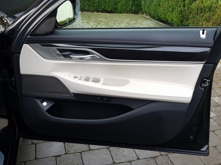 2020 BMW 7 Series - thumbnail 21