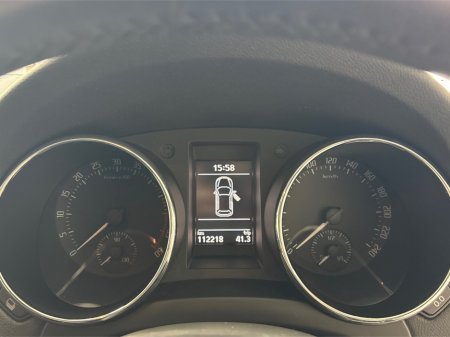 2016 Skoda Yeti OUTDOOR 2.0 TDI**TOUCHSCREEN BLUETOOTH MEDIA**MULTIFUNCTIONAL STEERING WHEEL**HEATED LEATHER SEATS**CRUISE CONTROL**PARKING SENSORS**AIR CONDTIONING**ELECTRIC WINDOWS **ISOFIX**FINANCE AVAILABLE** €11,995 thumbnail